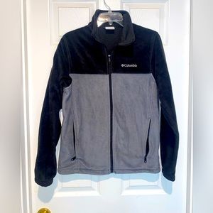 Columbia fleece jacket. Size S